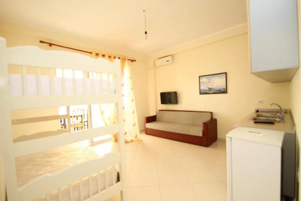 Ble Ble Apart 1 bdrm sv 3.jpg